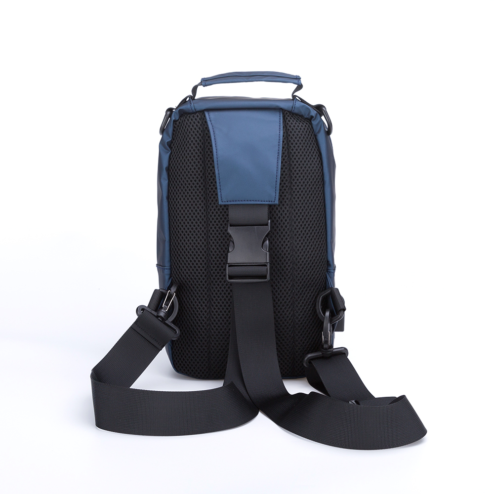 Lightweight Mens Crossbody USB charger Travel Messenger Bag Buy