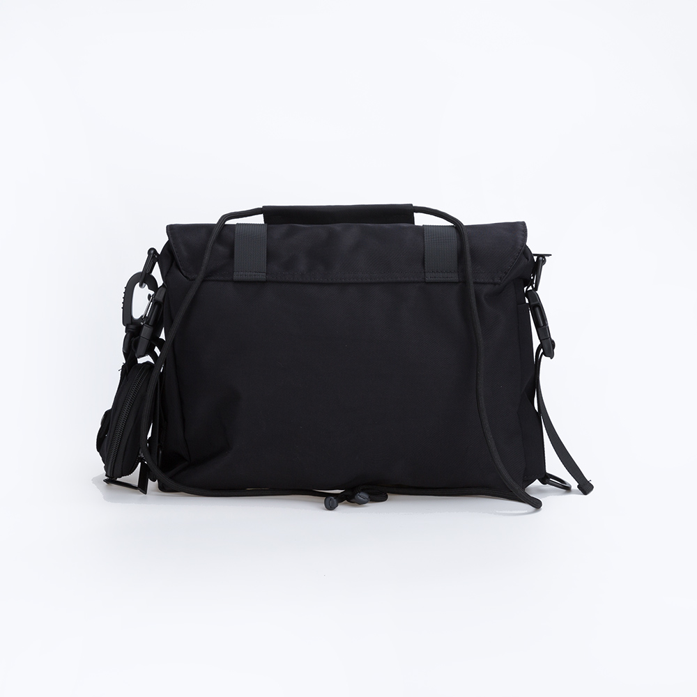Sport Outdoor Nylon Messenger Bag For Men