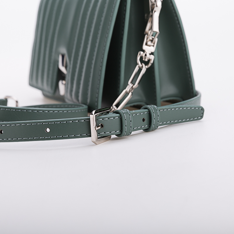 New Arrvial Metal Chain Crossbody Handbag for Women 